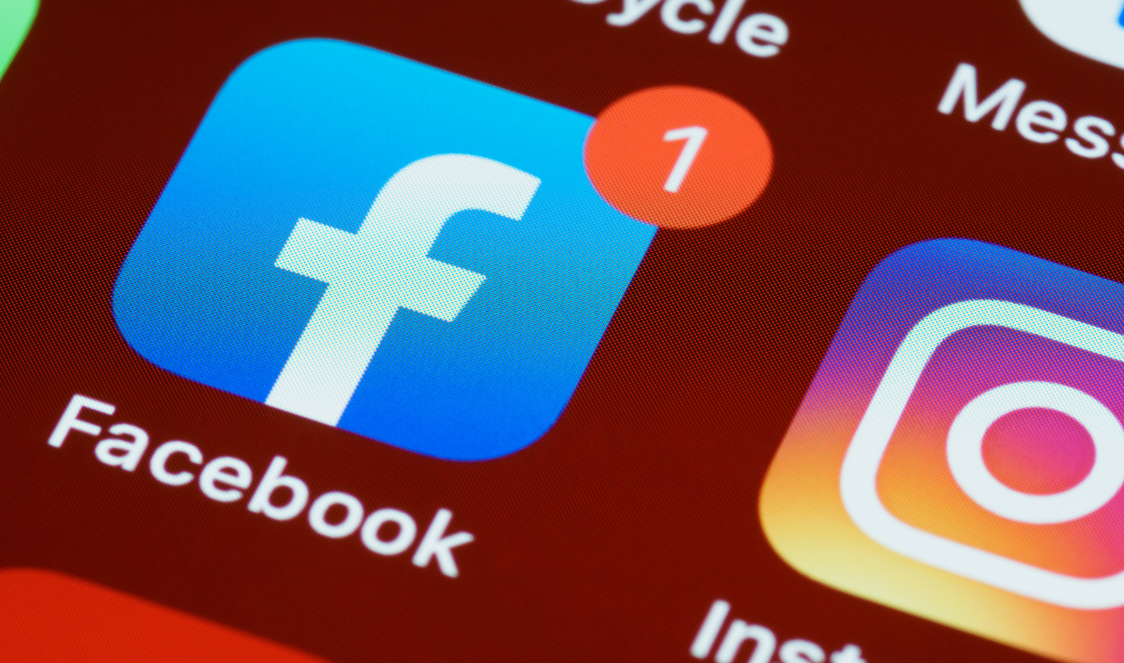 Développer son réseau professionnel avec Facebook et Instagram
